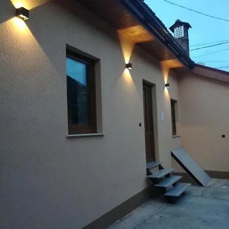 City Апартаменти *